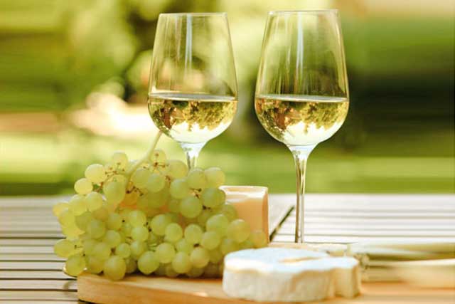 白葡萄酒的酿造及其原理(图1)